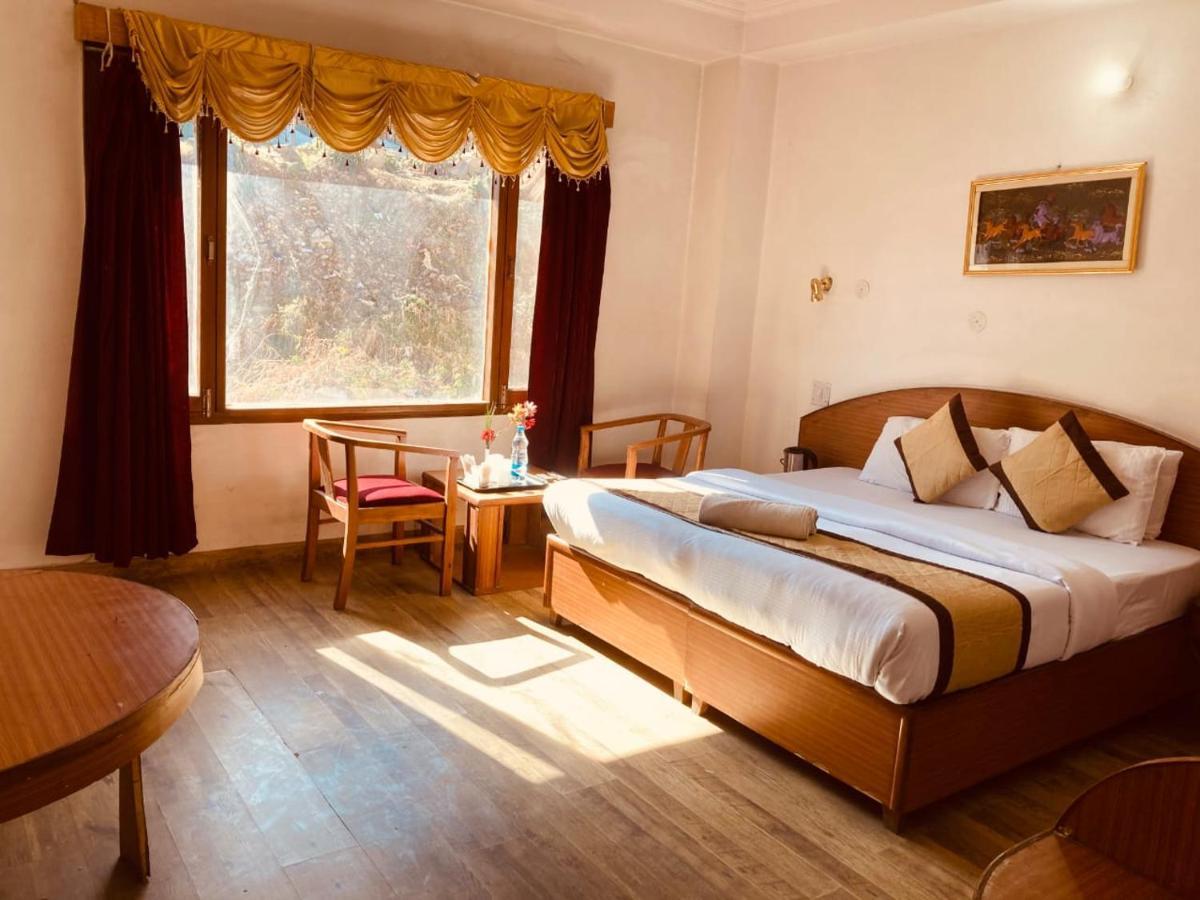 "Tara Homes" With Open Rooftop Terrace Shimla Eksteriør bilde
