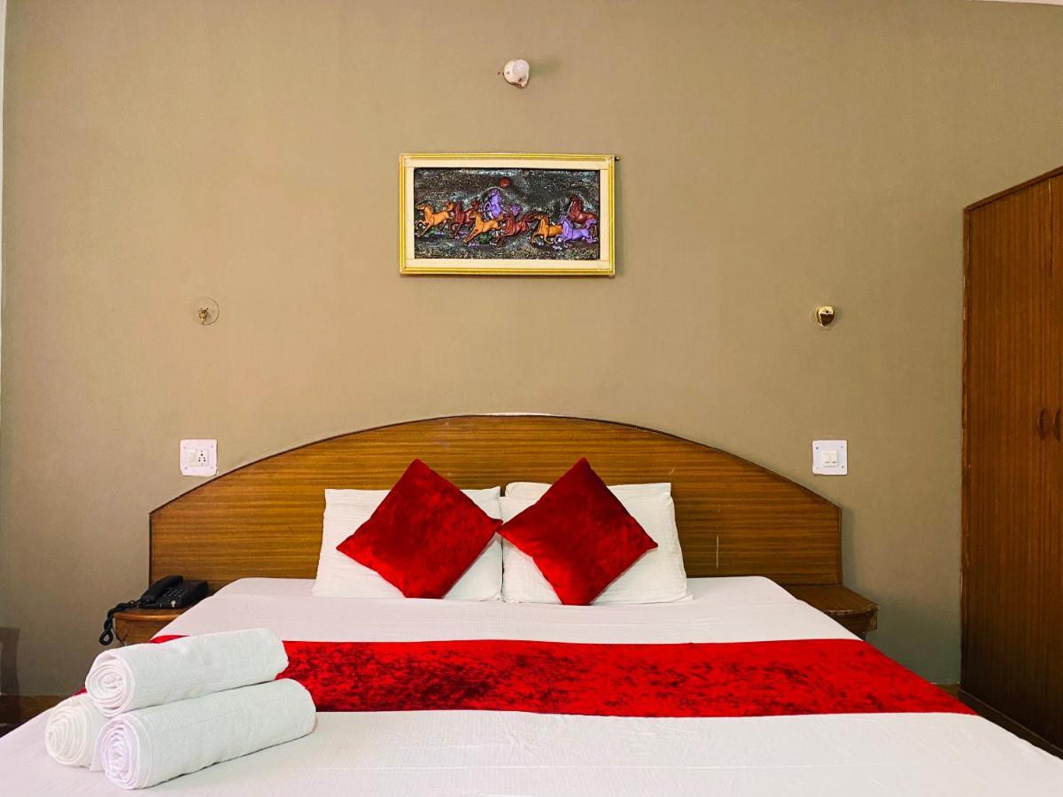 "Tara Homes" With Open Rooftop Terrace Shimla Eksteriør bilde